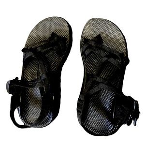 Chacos black womens size 8 wide